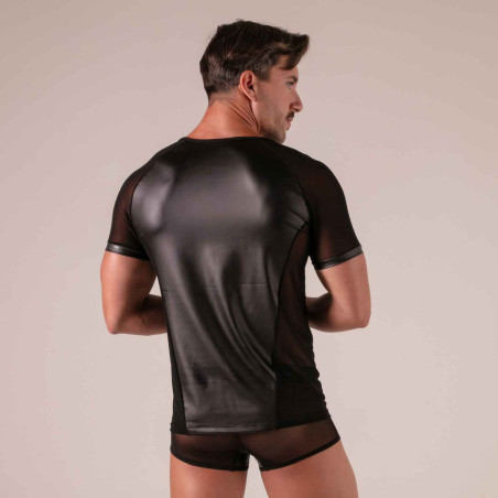 Rebel T-Shirt from the back Rebel T-Shirt from the back